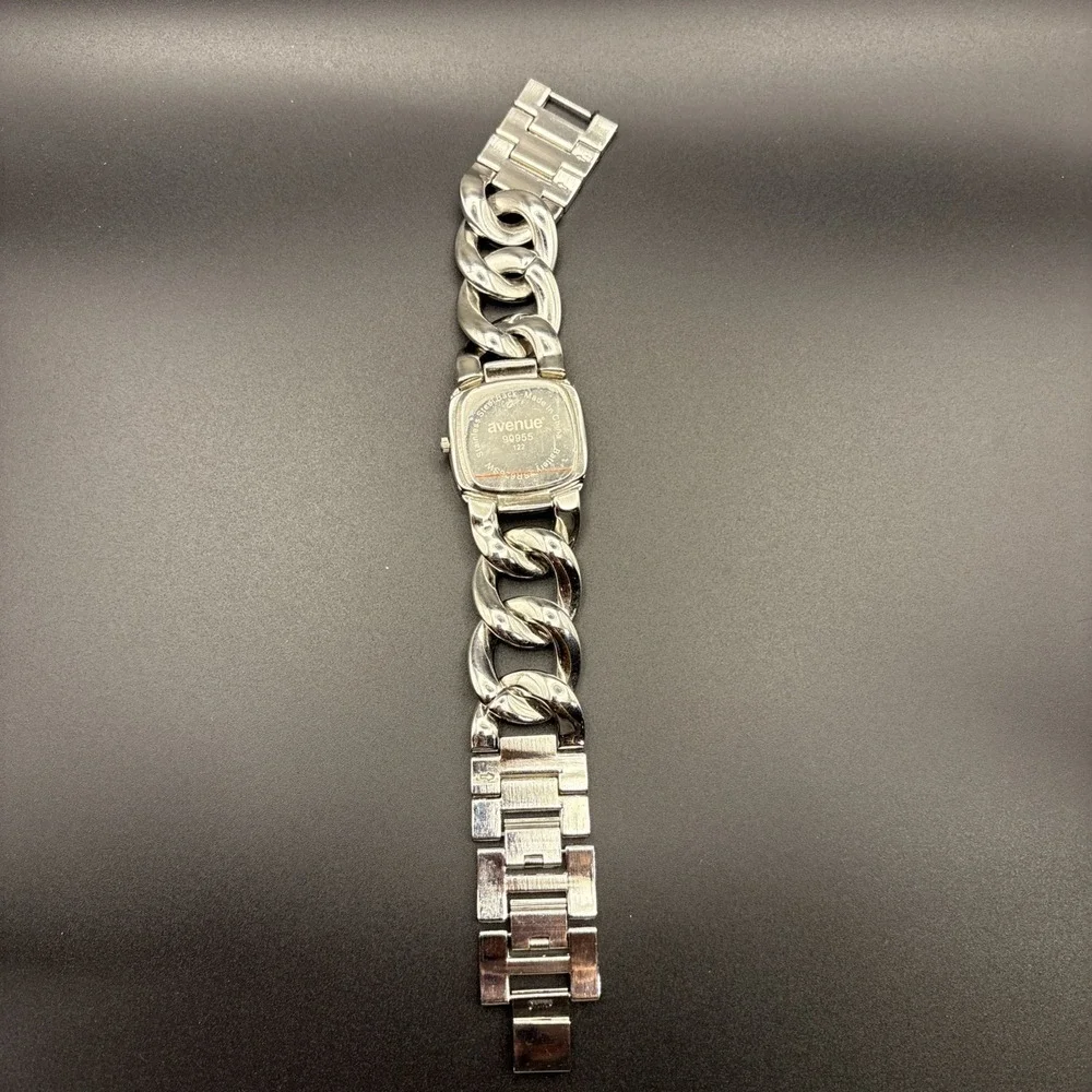 Avenue silver tone